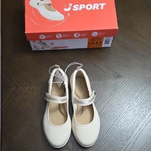 J Sport Women's Cream Dress Shoes